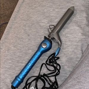 Babylis pro nano titanium curling iron